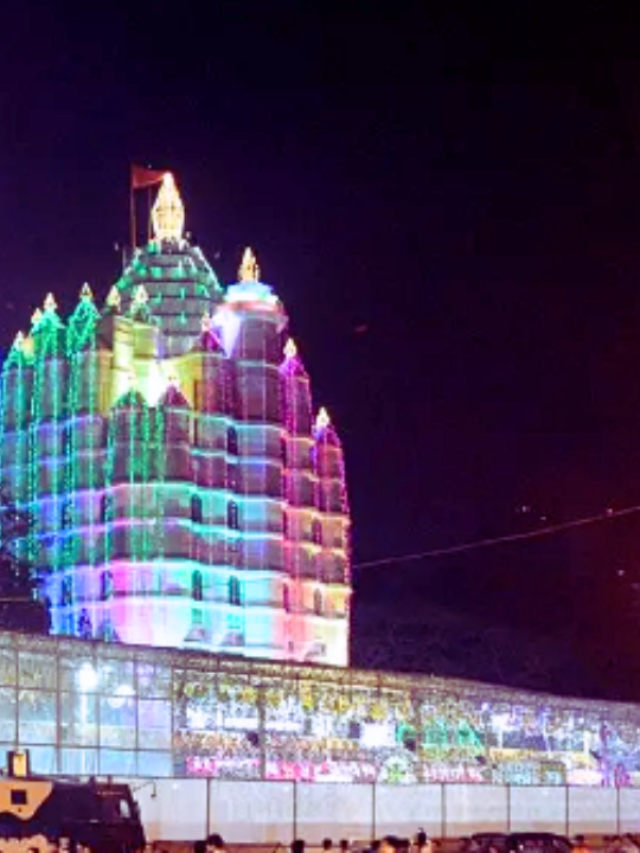 “How Siddhivinayak Temple Inspires Devotees…